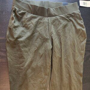 Olive green torrid capri leggings size 1X new with tags